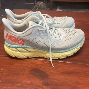 Hoka One One Clifton 7